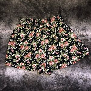 high waisted floral shorts (: